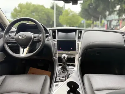 Infiniti Q50L