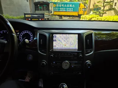 Hyundai Equus