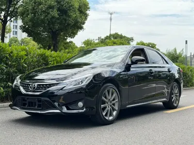 Toyota Reiz