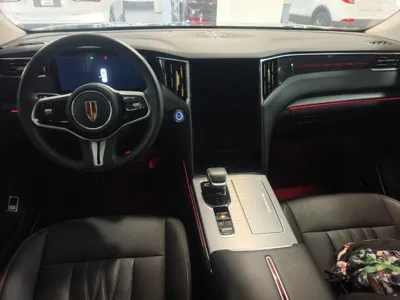 Hongqi HS7 PHEV