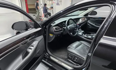 Genesis EQ900