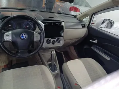 Venucia R50