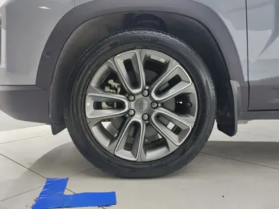 Geely ICON