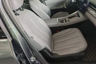 Roewe M7 DMH
