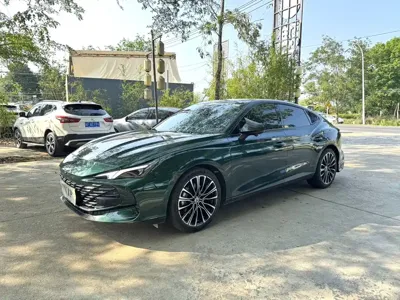 MG MG7
