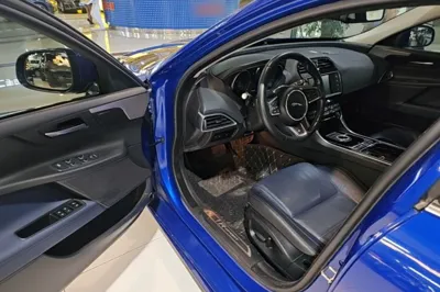 Jaguar XE