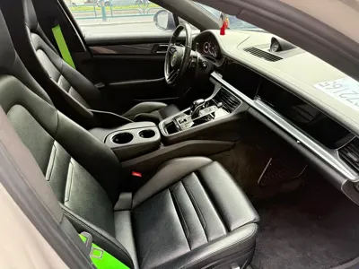 Porsche Panamera Hybrid