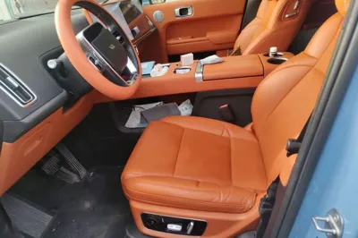 Li Auto L8