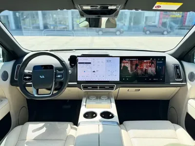 Li Auto Li L8