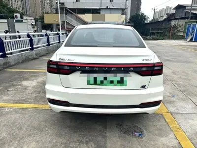 Venucia D60 EV