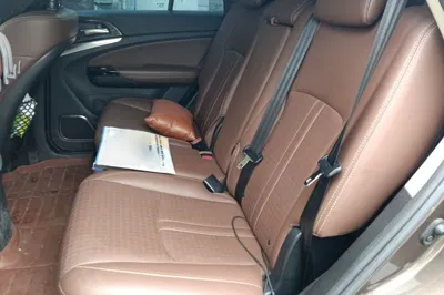 BYD S7