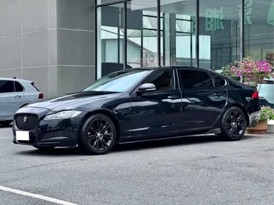 Jaguar XFL