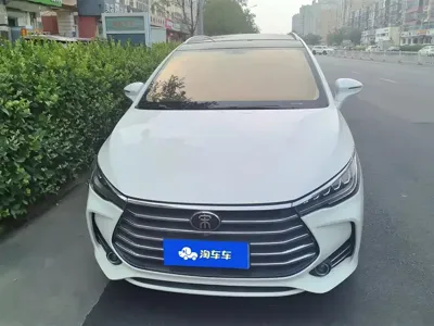BYD MAX