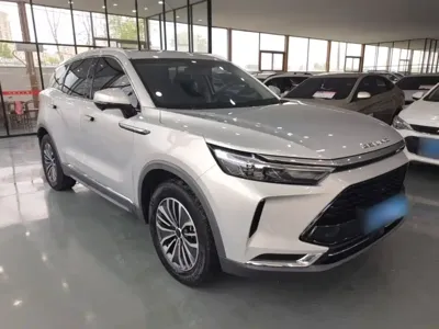 BAIC X7