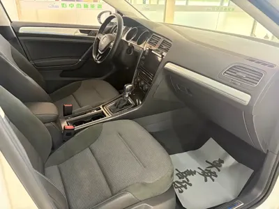 Volkswagen Golf EV