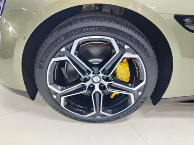 Xiaomi SU7