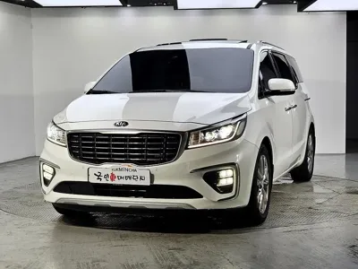 Kia Canival