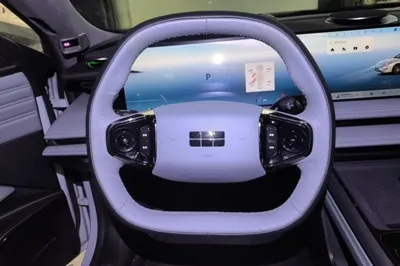 Geely Galaxy E8