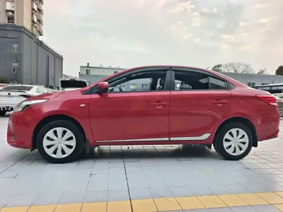 Toyota Yaris L