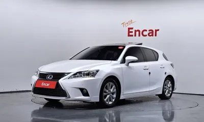 Lexus CT200h