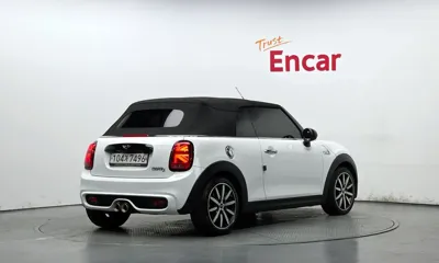 MINI Cooper Convertible