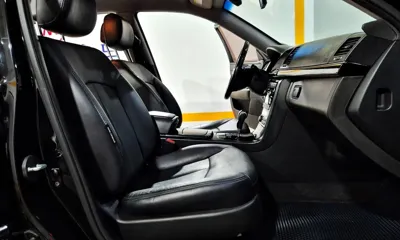 Kia Opirus