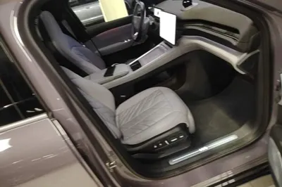 Nio EC6