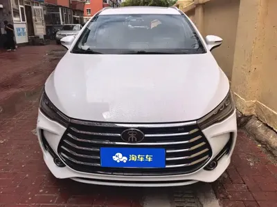 BYD MAX