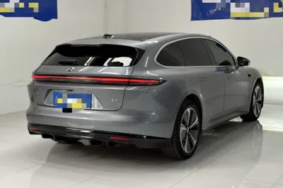 Nio ET5T