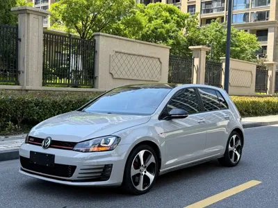 Volkswagen Golf GTI