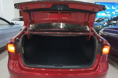 Roewe i5