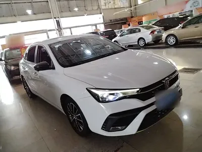 Roewe i5