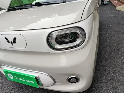 Wuling MINIEV