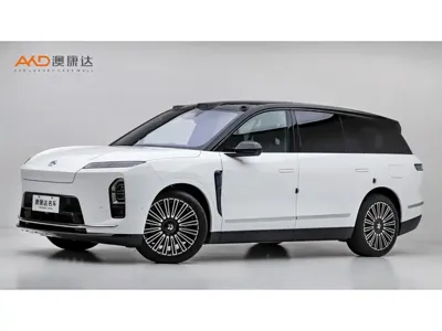 Nio ES8