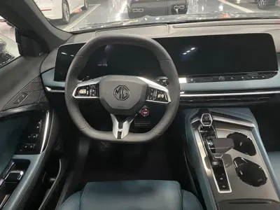 MG MG7