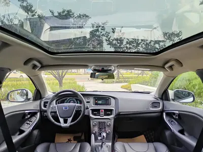 Volvo V40
