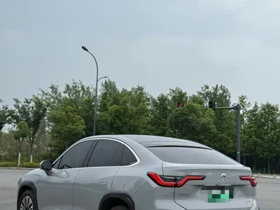 Nio EC6