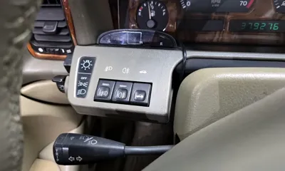 Jaguar XJ-6