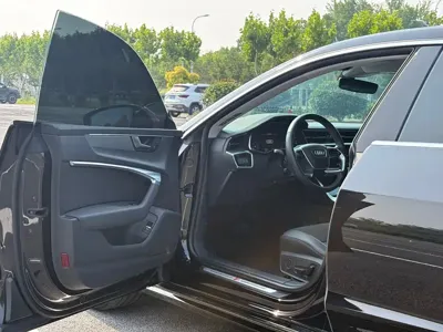 Audi A7L
