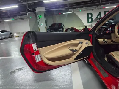 Ferrari F8