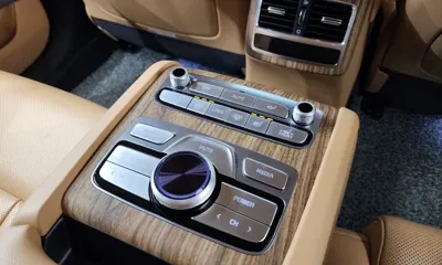 Kia K9