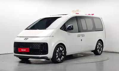 Hyundai Staria