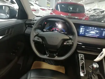Roewe i5
