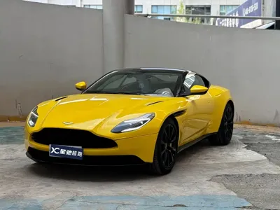 Aston Martin DB11