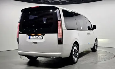 Hyundai Staria