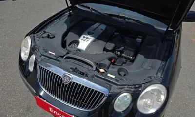 Kia Opirus