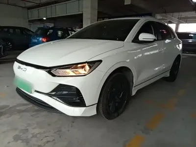 BYD e2