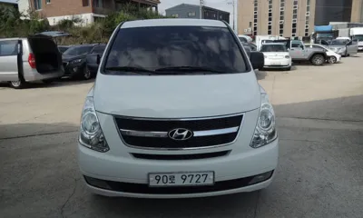 Hyundai Starex