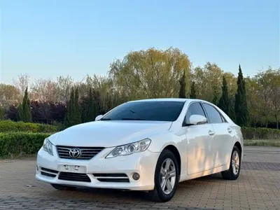 Toyota Reiz