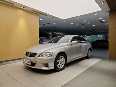Toyota Reiz